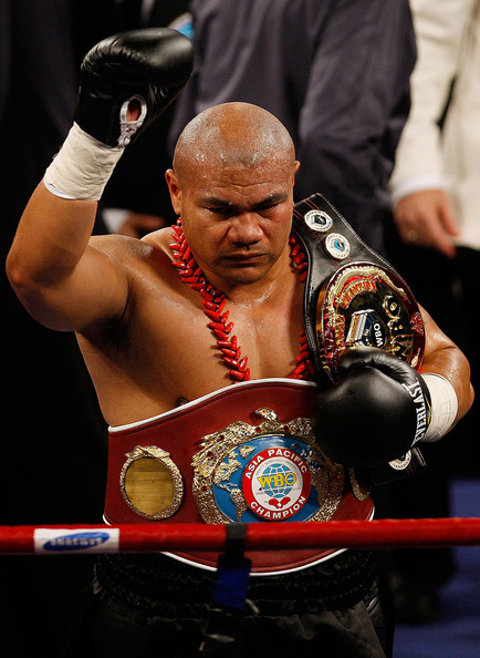 全盛时期他被称为泰森二世,受经纪人坑害身世悲惨堪比宝强|大卫·图阿