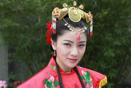 古代的公主,出生于帝王之家,从小就被皇帝视作掌上明珠,身份不是一般