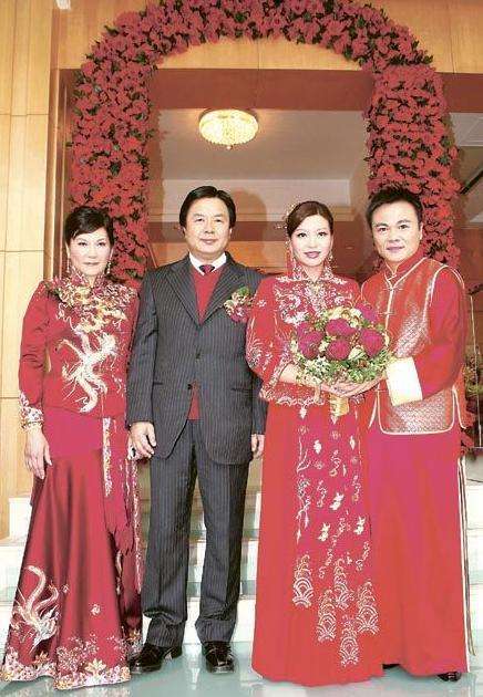 香港传奇豪门 女儿抑郁自杀 儿子被绑架 有钱惹祸上身