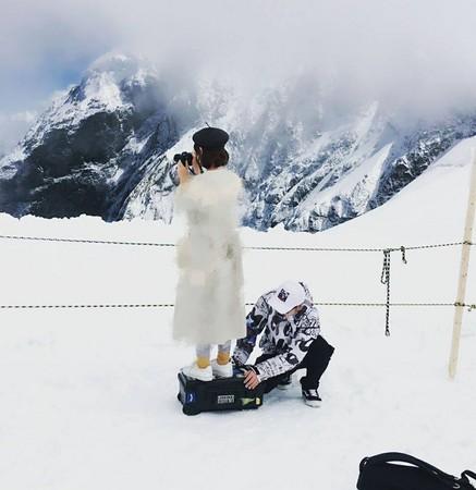 lulu远赴瑞士拍mv 阿达爱相随「单膝跪下」画面闪瞎眼