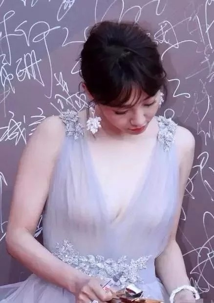 白百何一身透视装出席活动,网友回应:我都看到了!