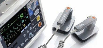 医护专业人员使用的除颤器