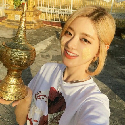 亚洲最美dj黄素熙不仅身材火爆更重要的是衣品好得没话说