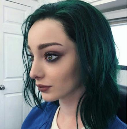 北极星小姐姐真的火了,戏外也美到爆!