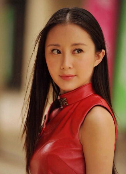 舒畅新照被评又像李菲儿又像angelababy又像李小璐