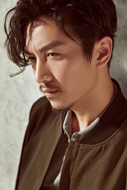 结婚后的陈晓越来越成熟,小胡子迷倒众人