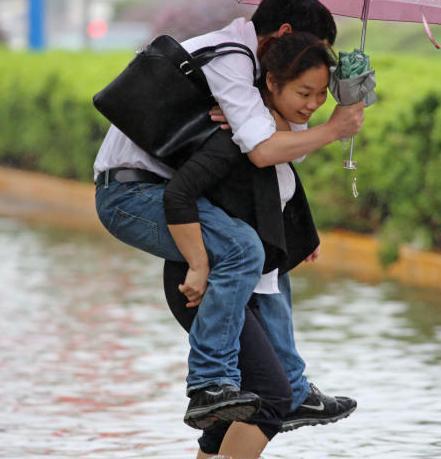 很多女汉子名号都自封的|女汉子|男朋友|女生_新浪新闻