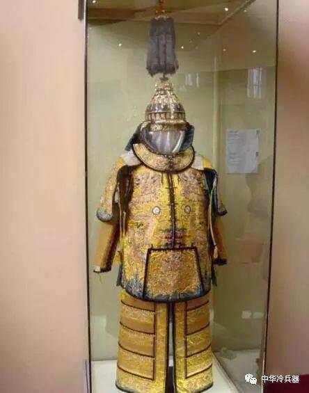 正文  清代以骑射开国,大倡尚武精神,清朝武备,曾占据着举足轻重的