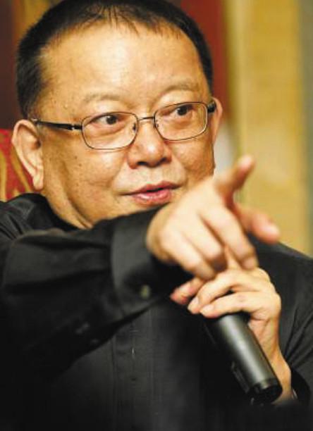 此人是副军级, 出演的电视剧火遍大江南北, 经历