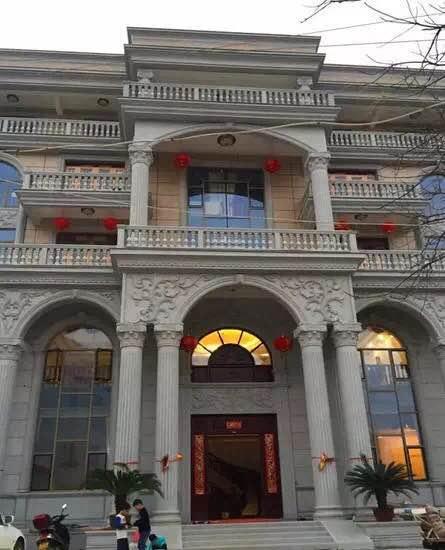 福建农村别墅,豪华似皇宫,赚钱行业大揭秘!