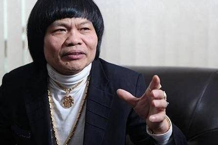 八两金母亲去世八两金老婆弃他而去