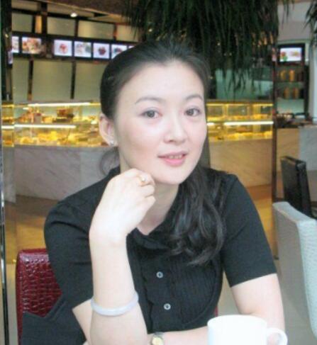 活跃在荧幕上,而受到万千人追捧的的男神欧阳严严杨晓宁哪里去了呢?