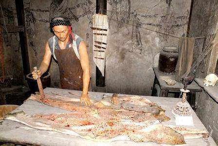 军功显赫却被剥皮,人皮还全国游街示众,敌人看到都胆寒