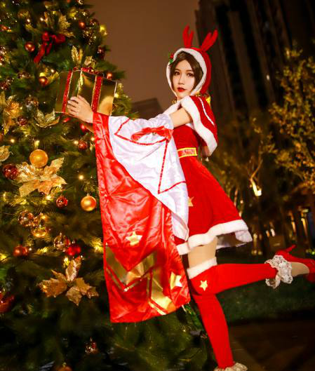 王者荣耀圣诞恋歌貂蝉cosplay漂亮的小姐姐让人入迷