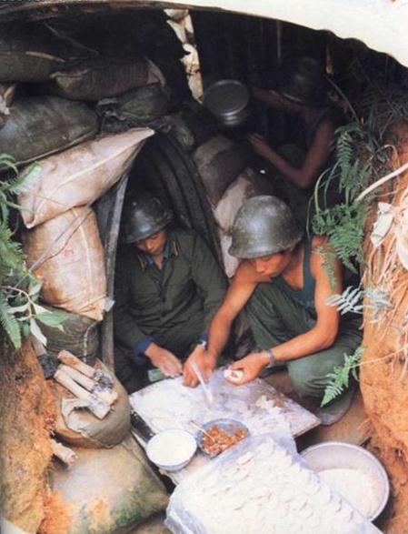 对越反击战坚守猫耳洞的英雄们以苦为乐67