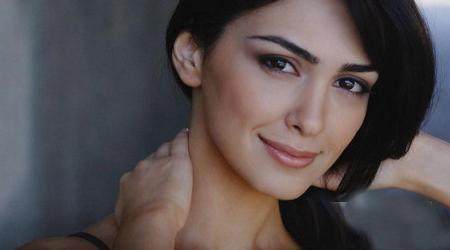 这部高分的烧脑美剧,把科幻剧拍成了谍战大片