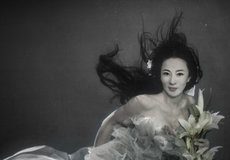 50岁刘叶琳靠游泳保持少女身材,80岁还要穿比