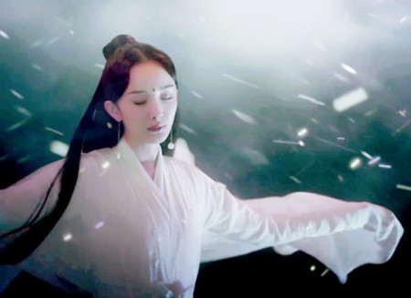 杨幂10大白衣古装扮相,《三生》白浅素素就占8个,夕瑶最惊艳