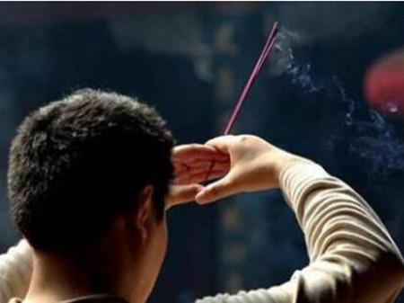 孕妇梦见拜佛是什么意思