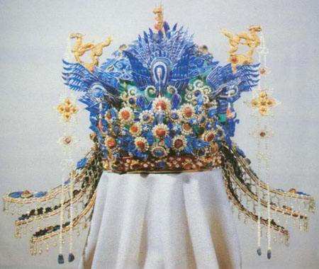 明代定陵出土的四件精美皇后凤冠