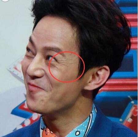 男星离了美颜还是不老男神林志颖变老何炅皱纹藏不住