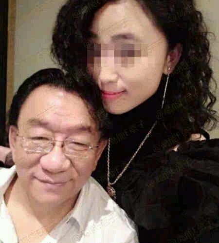 侯耀华收女徒弟出事,冯巩也有女徒弟?对此郭德纲多年前已有预言