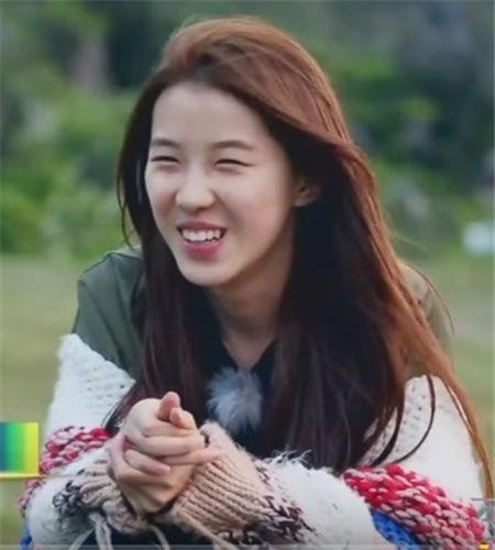 《变形记》巨婴富家女,如今拒绝整容,沉迷梦想|整容|节目|刘思琦_新浪