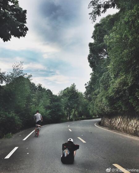 女星体重大曝光!80斤还嫌多,麻杆腿还没胳膊粗