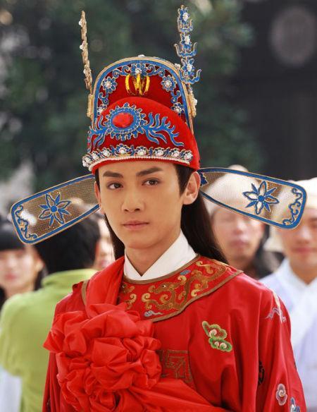 民间故事:风雪夜产子,多年后儿子中状元