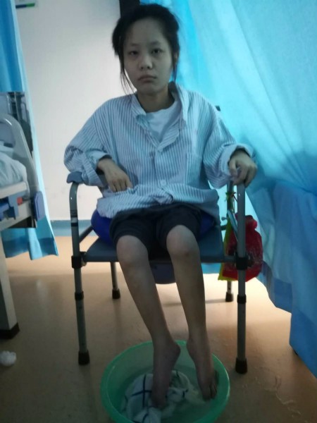90后女孩高位截瘫20年 现又遭重度褥疮危及生命