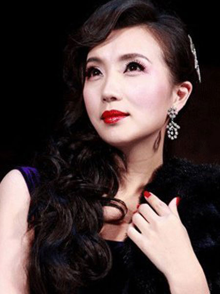 曾经的万人迷陈好如今担任中戏考官,美貌依旧不输任何小花旦!