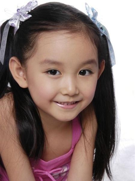 6岁出道,10岁拍美人心计,16岁豪车接送,如今父母不上班了