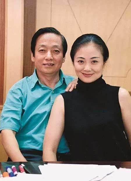 韩美林原是大情种除四任老婆还错过3段情其中就有严歌苓