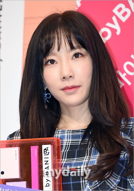 韩国女歌手泰妍出席代言品牌宣传活动