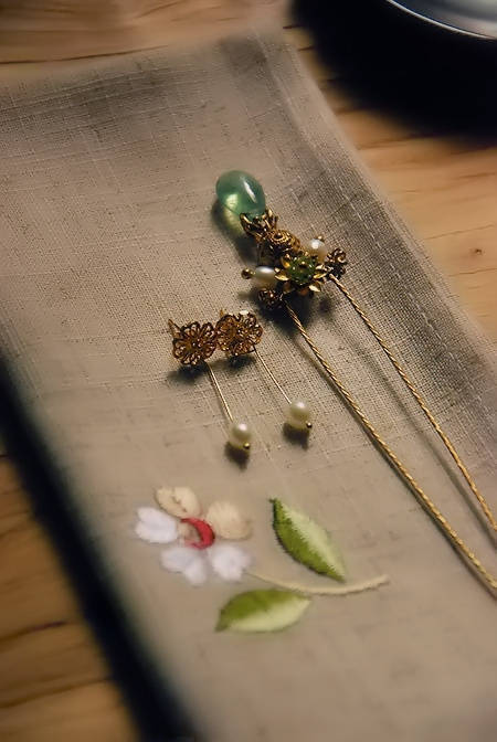 莫问华簪发已斑归心满目是青山