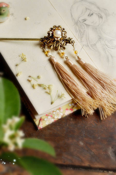 莫问华簪发已斑归心满目是青山