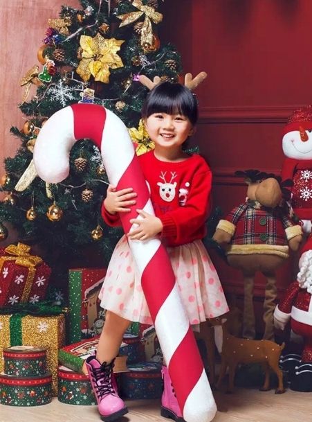 爸爸去哪儿》录制结束,也有网友晒出了小山竹和爸爸纪忠哲的一段表演