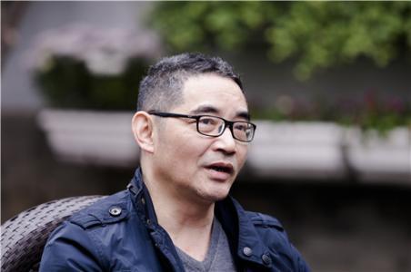 第一辑包括七本:毕飞宇的《小说课》,苏童的《小说是灵魂的逆光》