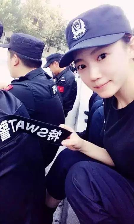 哈尔滨女辅警颜值太高啦