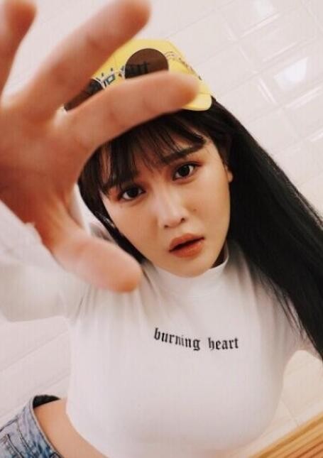 赵本山的女儿妞妞今年20岁.