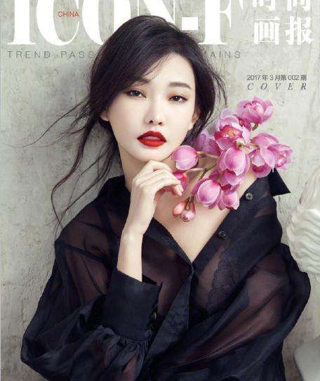 27岁童菲近照:新一代晶女郎,清纯迷人成“全民女神”|童菲|女神|全民_新浪新闻