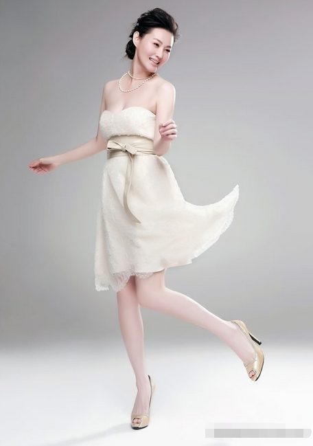 45岁王思懿现身活动网友当年最美潘金莲现在老成王婆了