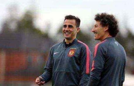 大消息:意甲顶级后卫亲自宣布加盟恒大!