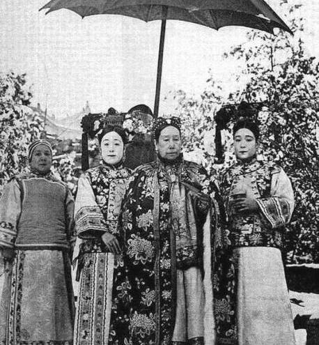 清末民初格格妃嫔们的真实照片(历史旧照)!