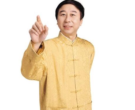 春晚常客冯巩儿子名字很有意思年纪轻轻就早已成为老板羡慕