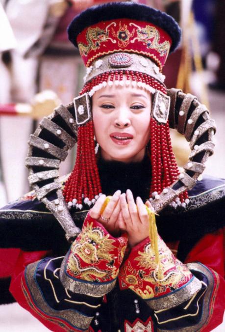《康熙王朝》女主:有人残疾,有人背景惊人,她嫁老外,她消失!