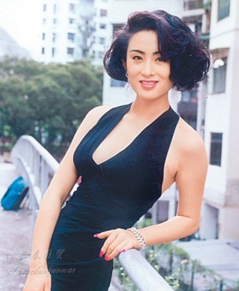 50岁张敏近照曝光气质出众依旧美艳
