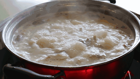 那些炖煮时浮起的泡沫,撇还是不撇?