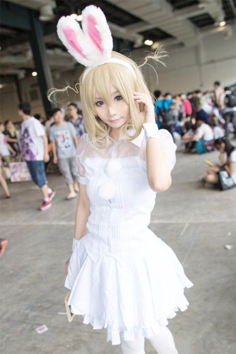 真人cos:《锁锁美@提不起劲!》我在@你,你快出现啊!_新浪看点