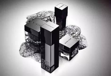 征服时尚界的纪梵希竟出了一款百元平价套装,上班族统统买得起!